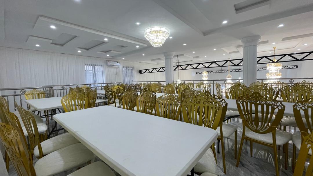 Upper floor dining set-up